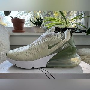 Nike Air Max 270 Sea Glass Green Size 5